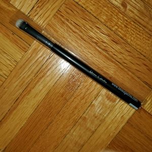 ♦️Beau Gachis eye shader brush